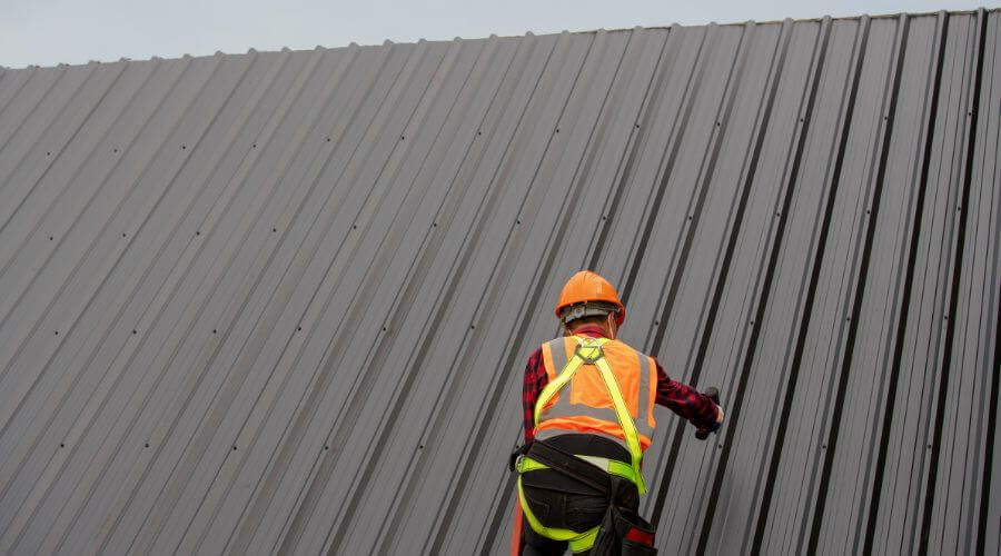 Professional Flat Roofing Installation in Leo, IN